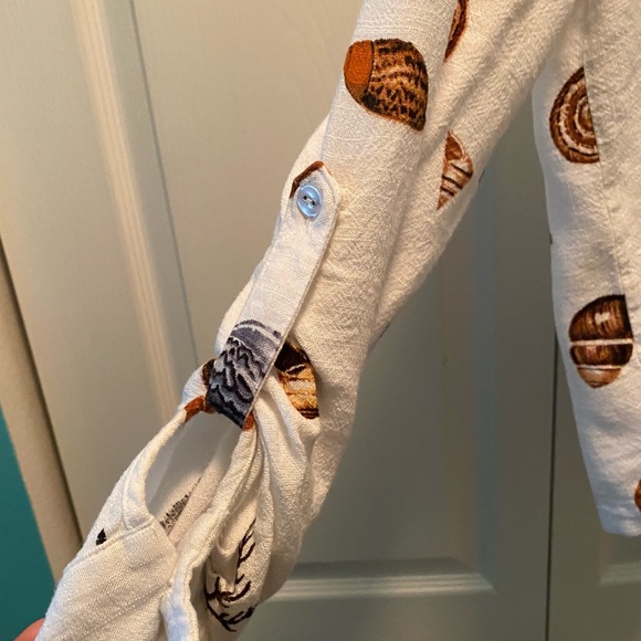 SEASHELL NAUTICAL Jane + Delancey shirt brown & gray shells Large OCEAN FUN - Picture 2 of 12